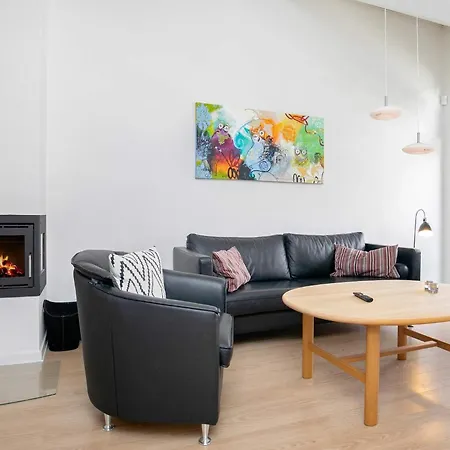 8 Person On A In ボーゲンセ